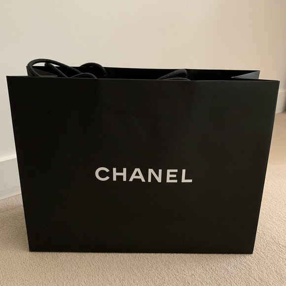 CHANEL Shopping Bag - NEW - Picture 3 of 7